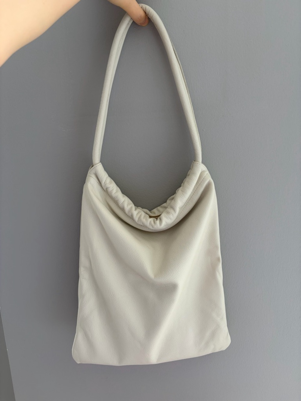 Minimal Cream Shoulder Bag - Soft Ruched Handle